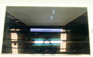 Samsung (UA60D8000) Series 8 3D 60-Inch Full HD Smart LED TV